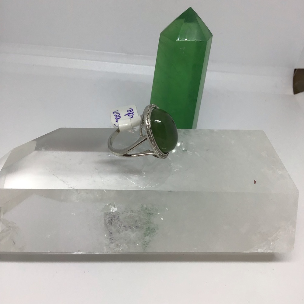 Jade ring - Picture 3 of 11